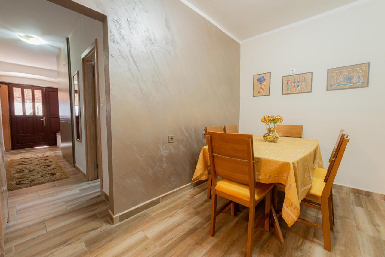 Sea Front 171 Apartment Kotor Exterior photo